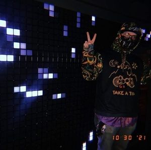 Meet your Posher, Felix